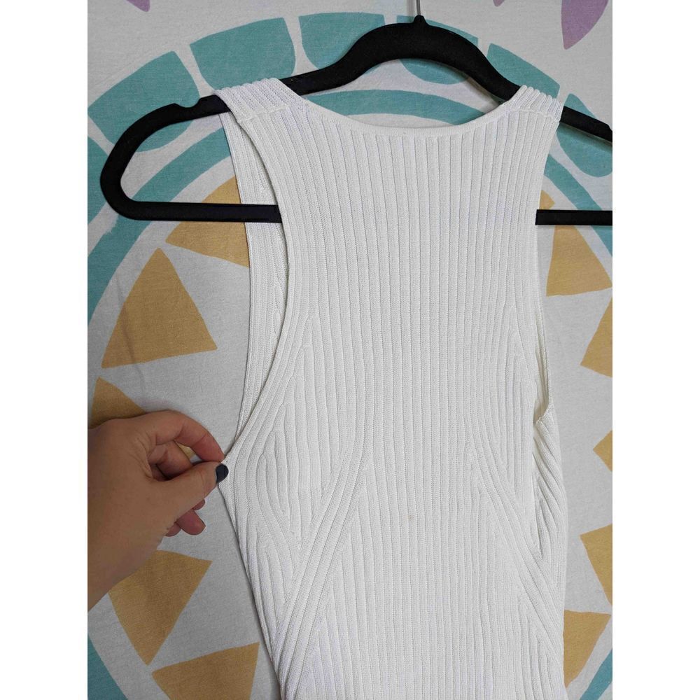 Lewit White Stretchy Tank Top Small - Picture 8 of 9